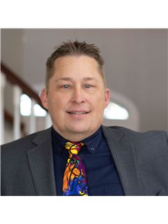 Bruce Bracy - RE/MAX Advantage