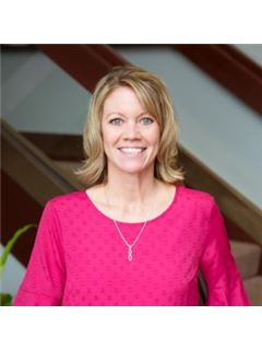Robin Stockton - RE/MAX Premier Properties