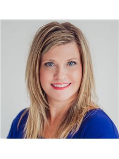 Christy Holt - RE/MAX Carriage House