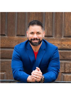 Alexander Verduzco - RE/MAX Realty Source