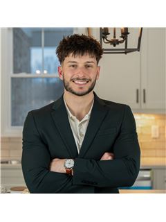 Amar Mujkanovic - RE/MAX Real Estate Executives