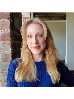 Alyssa Mudry - RE/MAX Tru