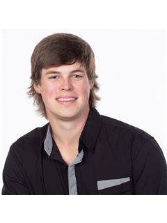 Cameron Klaric - RE/MAX Town & Country