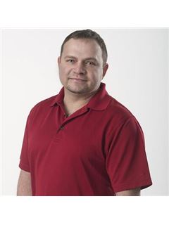 James L. Wright - RE/MAX Town & Country