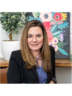 Broker/Owner - Kristy Vallee - RE/MAX Center