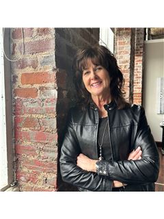 Kathy Waters - RE/MAX Tru