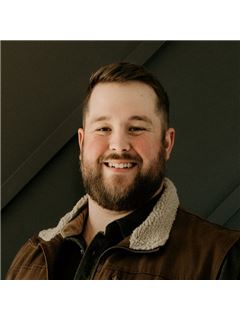 Kyle Lineberry - RE/MAX Town & Country
