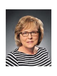 Meg Worley Loudermilk - RE/MAX Town & Country