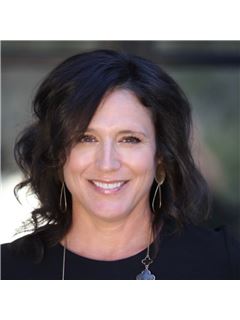 Heidi Flisser - RE/MAX Around Atlanta Realty