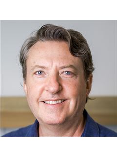 Christopher Hamon - RE/MAX Town & Country