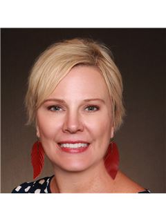 Andrea Peeler - RE/MAX Center