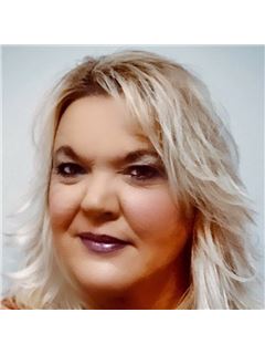 Macy Babb - RE/MAX Around Atlanta Realty