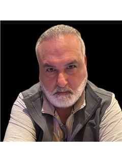 Norman Saad - RE/MAX Team 2000