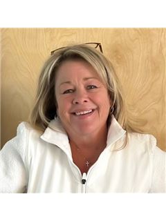 Marilyn Handloser Engstrom - RE/MAX Classic