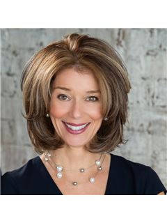 Jennifer Egan - RE/MAX Classic