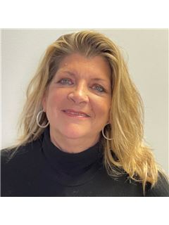 Amy E. Gay-Allen - RE/MAX Advisors