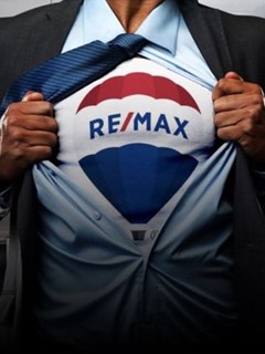 Hichem Dkhili - RE/MAX One