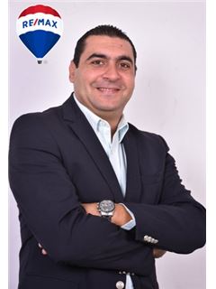 Conseiller  - Sofiane Chouine - RE/MAX Consultants