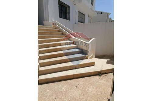 Location-Maison individuelle-Jardins d’El Menzah1  - Tunis  - Tunisie-1048005005-191