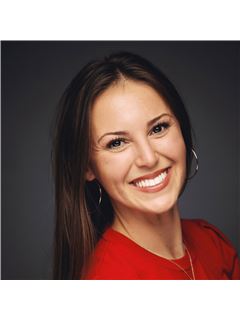 Nicole Marshall - RE/MAX Acclaimed Properties