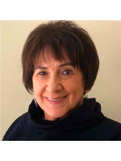 Joan Baker - RE/MAX Real Estate Professionals