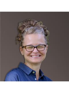Julie M. Weir - RE/MAX Real Estate Associates