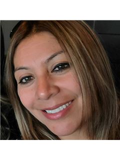 Maria I Vega - RE/MAX Realty Associates