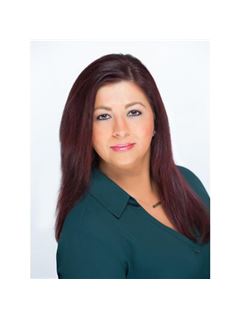 Lindsey Winkhart - RE/MAX Advanced Realty