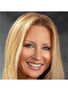 Cami Little - RE/MAX Real Estate Associates