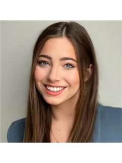 Kylie Henderson - RE/MAX Premier Properties