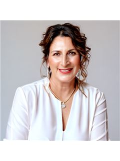 Arlet Jackle - RE/MAX Local