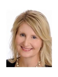 Lisa A Lowry - RE/MAX Revolution