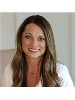 Nicki Barnett - RE/MAX Executives