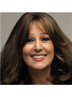 Sara Topolgus - RE/MAX Acclaimed Properties
