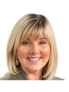 Broker/Owner - Tracy VanderWall - RE/MAX Executives