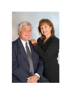 Broker/Owner - Kris A. Hoge - RE/MAX Realty Associates