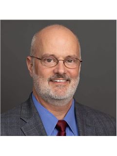 Broker/Owner - Joe Hayden - RE/MAX Advantage
