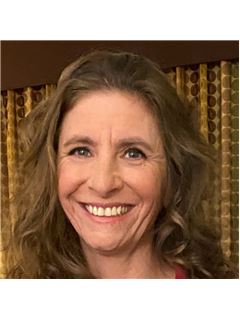 Jamie L Durham - RE/MAX Realty Associates