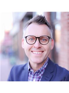 Dustin Van Lue - RE/MAX Acclaimed Properties