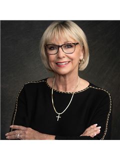 Kim Perkins Brewer - RE/MAX Real Estate Associates