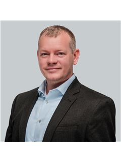 Chris Schott - RE/MAX First