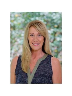 Shelley Tuxworth - RE/MAX Plus
