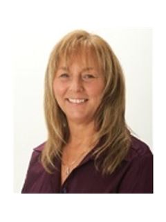 Mary J Powers - RE/MAX Realty Associates