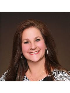 Angela Bauer - RE/MAX First