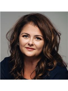 Tarah Cromer - RE/MAX Acclaimed Properties
