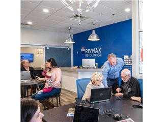 Office of RE/MAX Revolution - Evansville