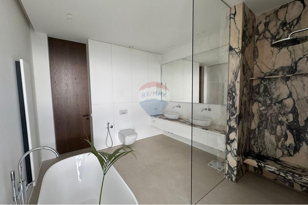 lakó - villa - თბილისი - GE - 143d4428-8bda-47b6-8ada-d2b5756f34e9.jpg - 105004011-7042