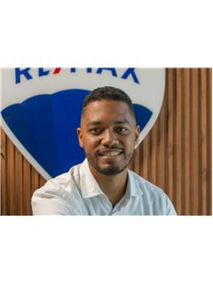 Adrian Medina - REMAX Independencia