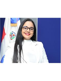 Fatima Aguero Espinal - REMAX Pro