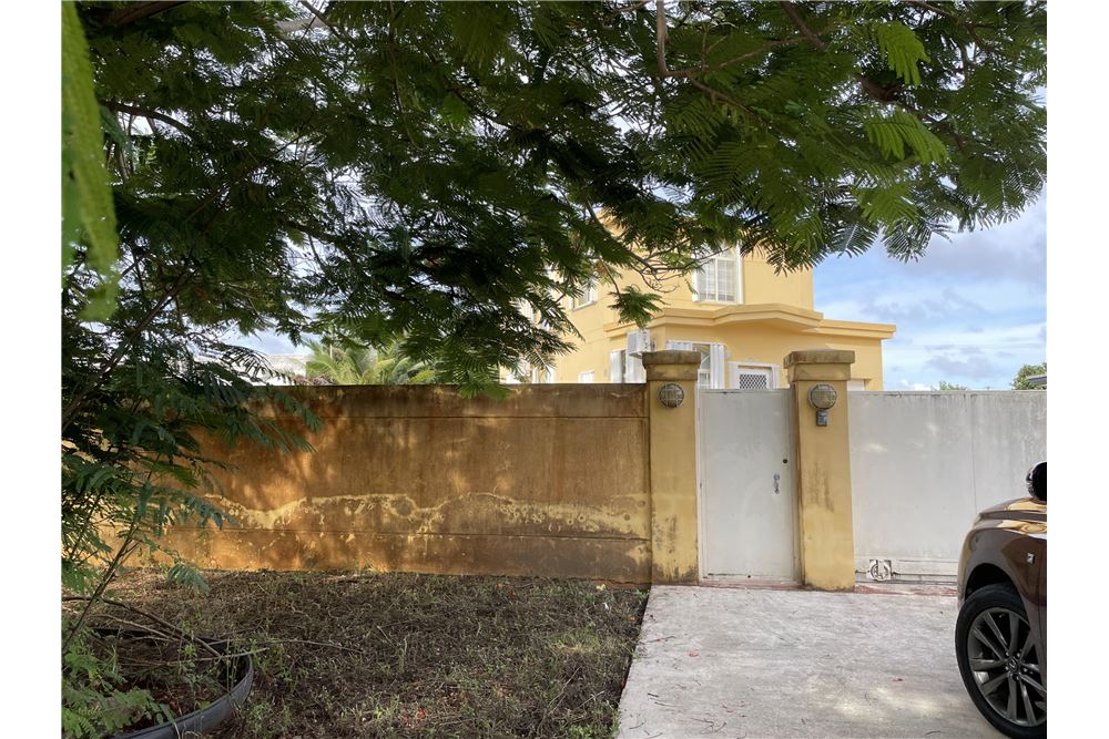 Residential Villa Mangilao, Guam, Guam 1054001001215 , RE/MAX